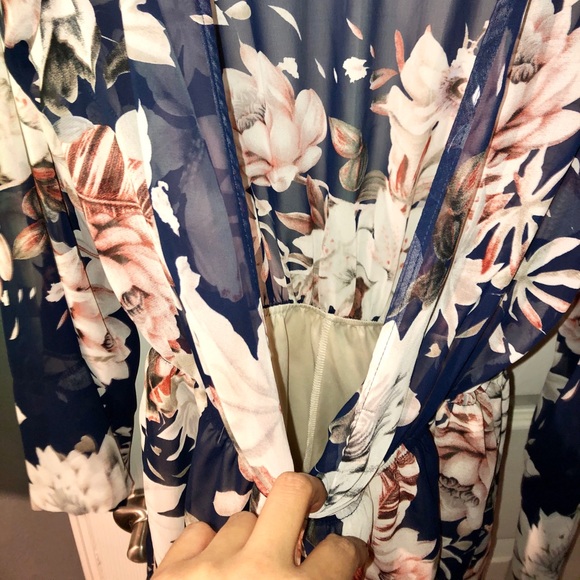 Sheer Romper Kimono🌺✨ - Picture 6 of 6